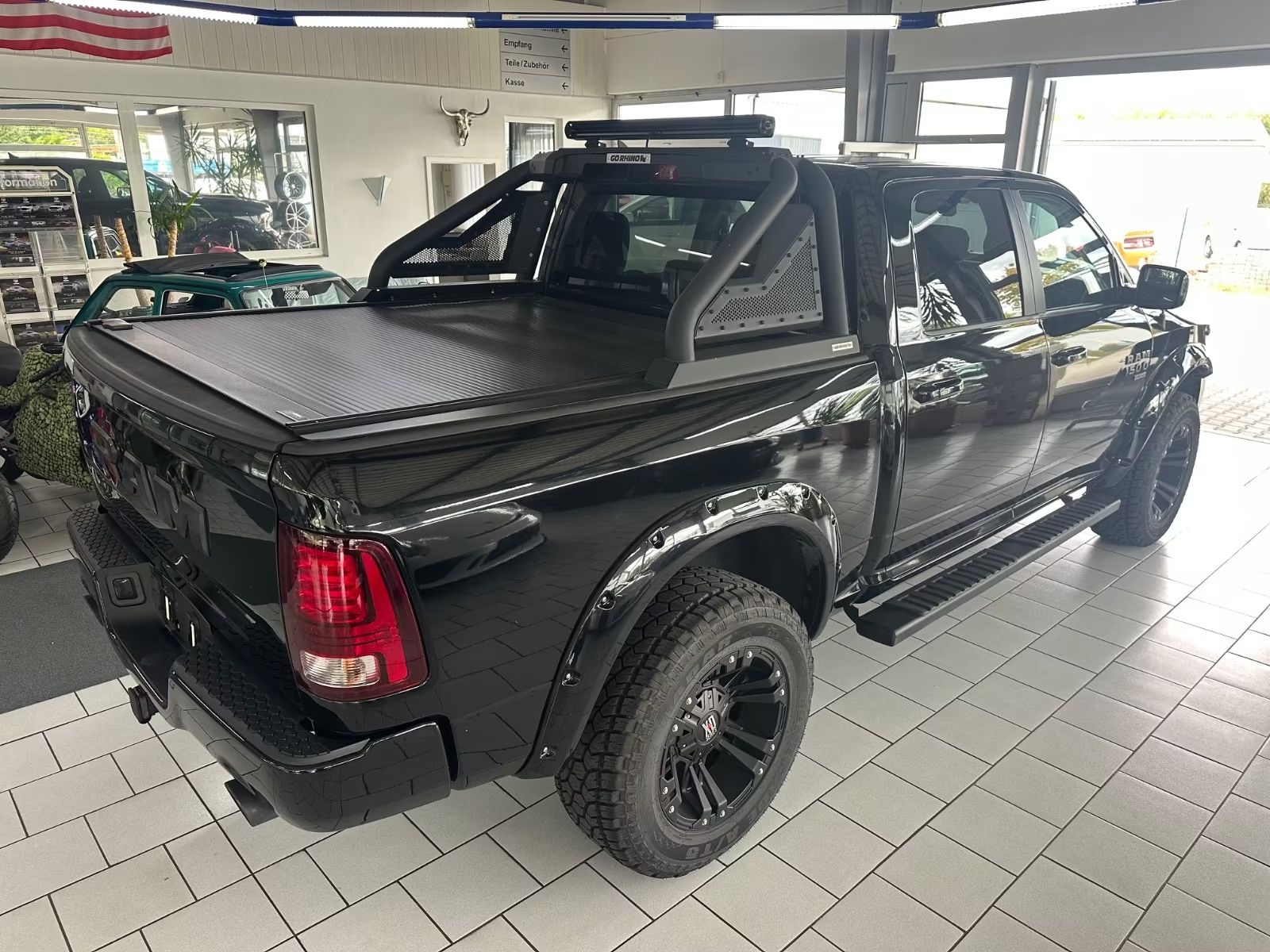 Dodge RAM 5,7 Monster XXL Crewcab Kůže 4×4 Drahá přestavba