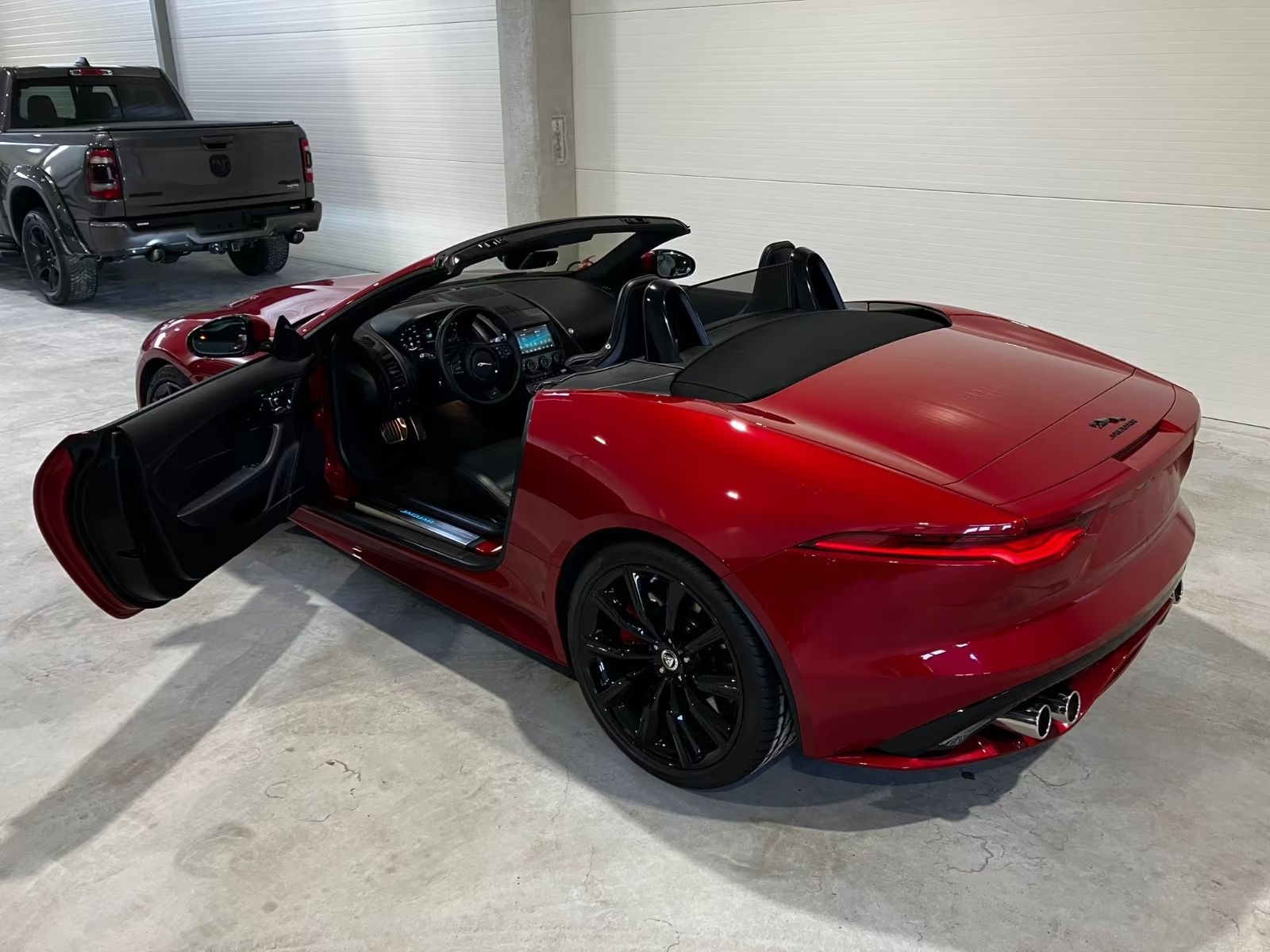 Jaguar F-Type F-TYPE P575 kabriolet R AWD