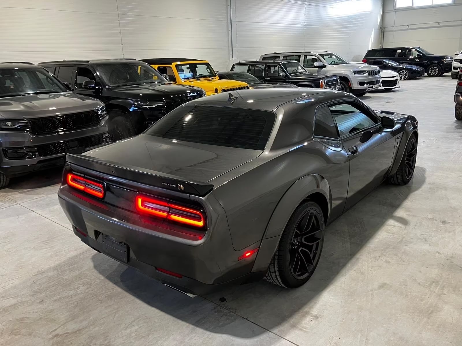 Dodge Challenger 6.4 Orig Widebody SRT Automat kůže