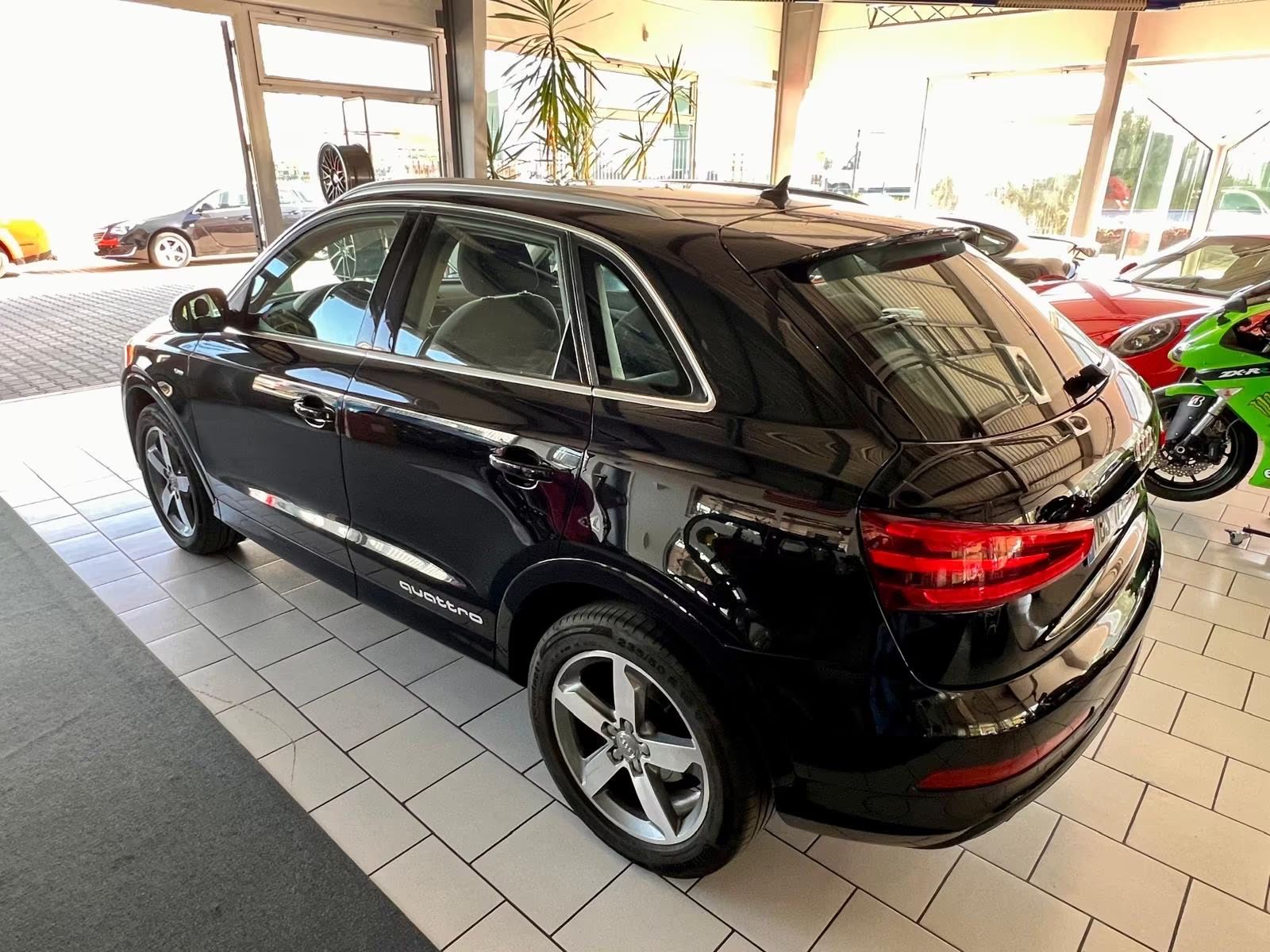 Audi Q3 2.0 TDI quattro S line 1.majitel,tažné