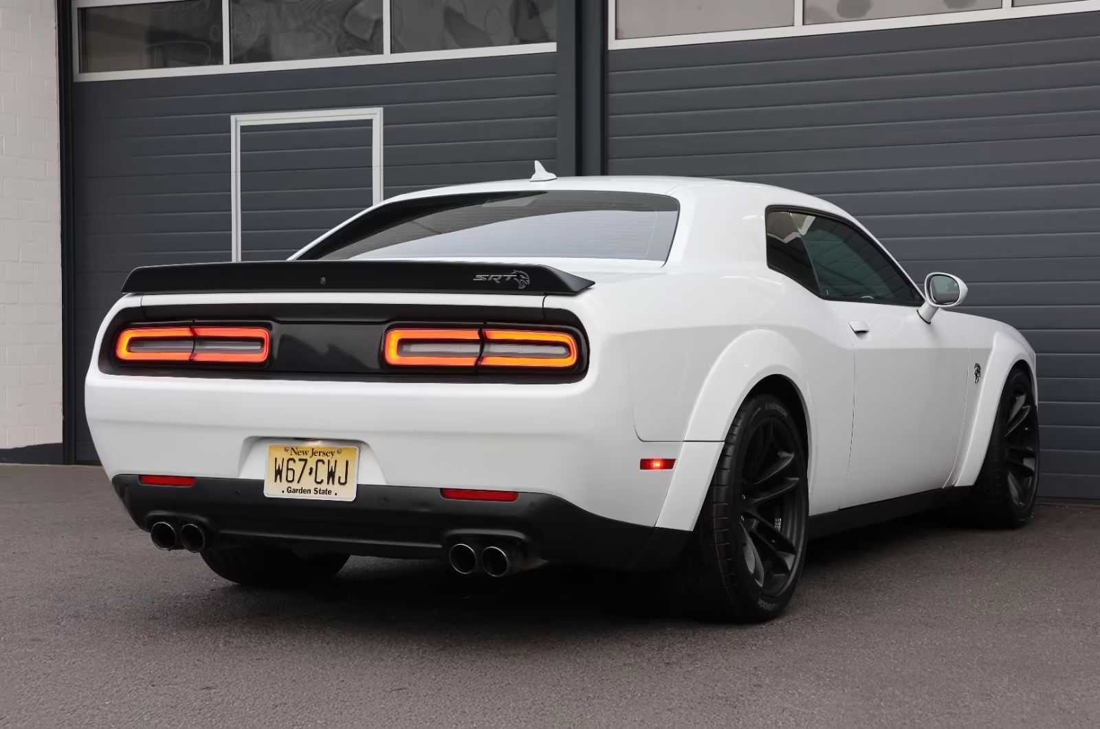 Dodge Challenger SRT Hellcat WideBody/BREMBO/ALPINE