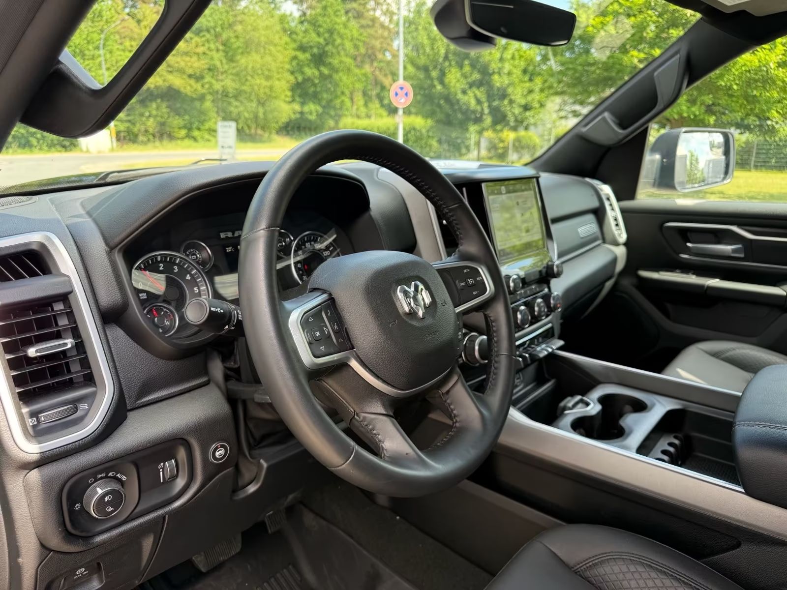 Dodge RAM 5,7 Kůže CREWCAB 4×4 LPG