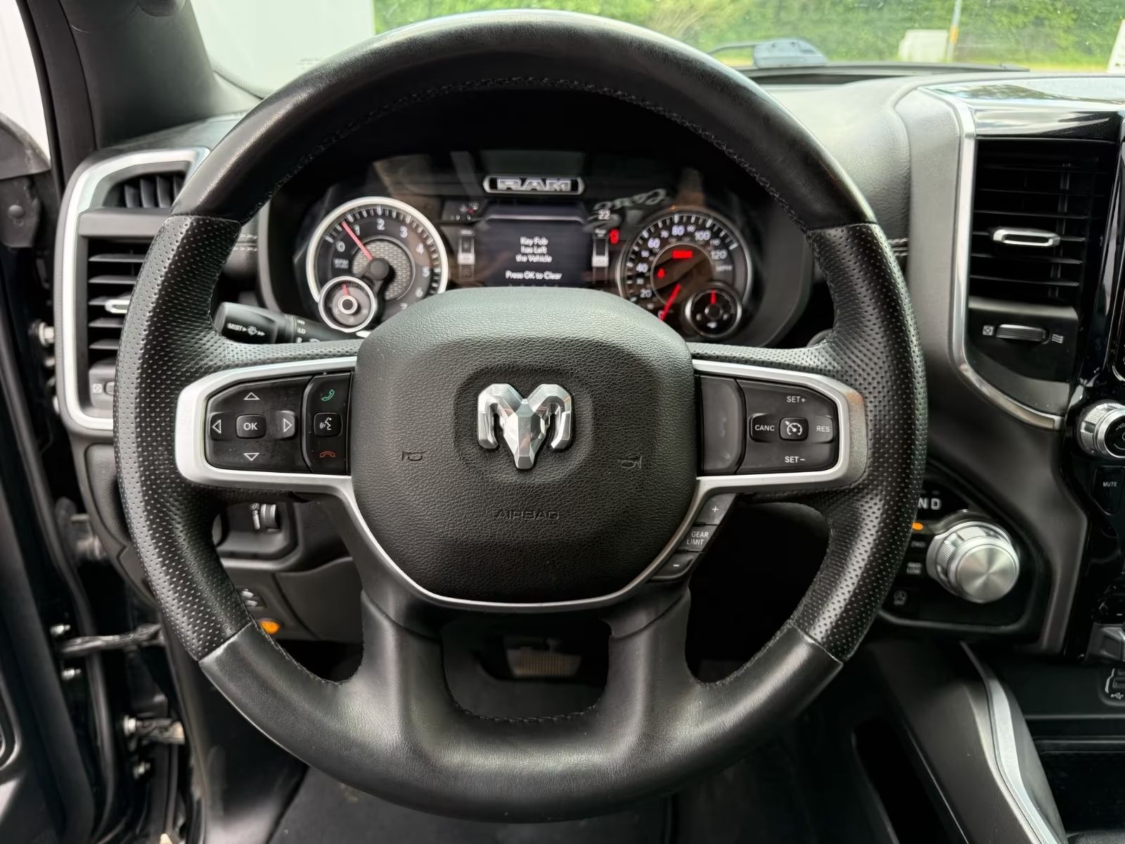 Dodge RAM 5,7 LEDER CREWCAB 4×4 LPG BIG HORN