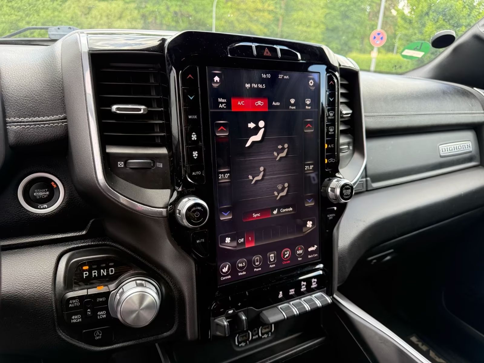 Dodge RAM 5,7 LEDER CREWCAB 4×4 LPG BIG HORN