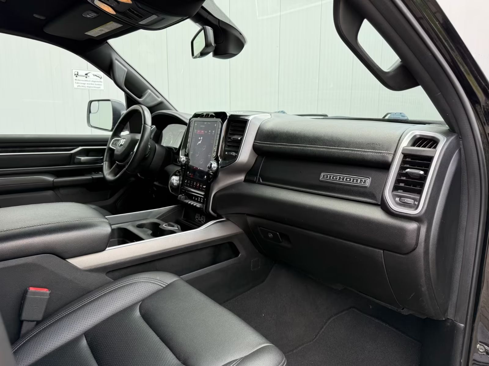 Dodge RAM 5,7 LEDER CREWCAB 4×4 LPG BIG HORN