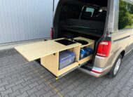 Volkswagen T6 Automat přestavba Kalifornie Kuchyň Izolovaná