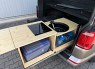 Volkswagen T6 Automat přestavba Kalifornie Kuchyň Izolovaná