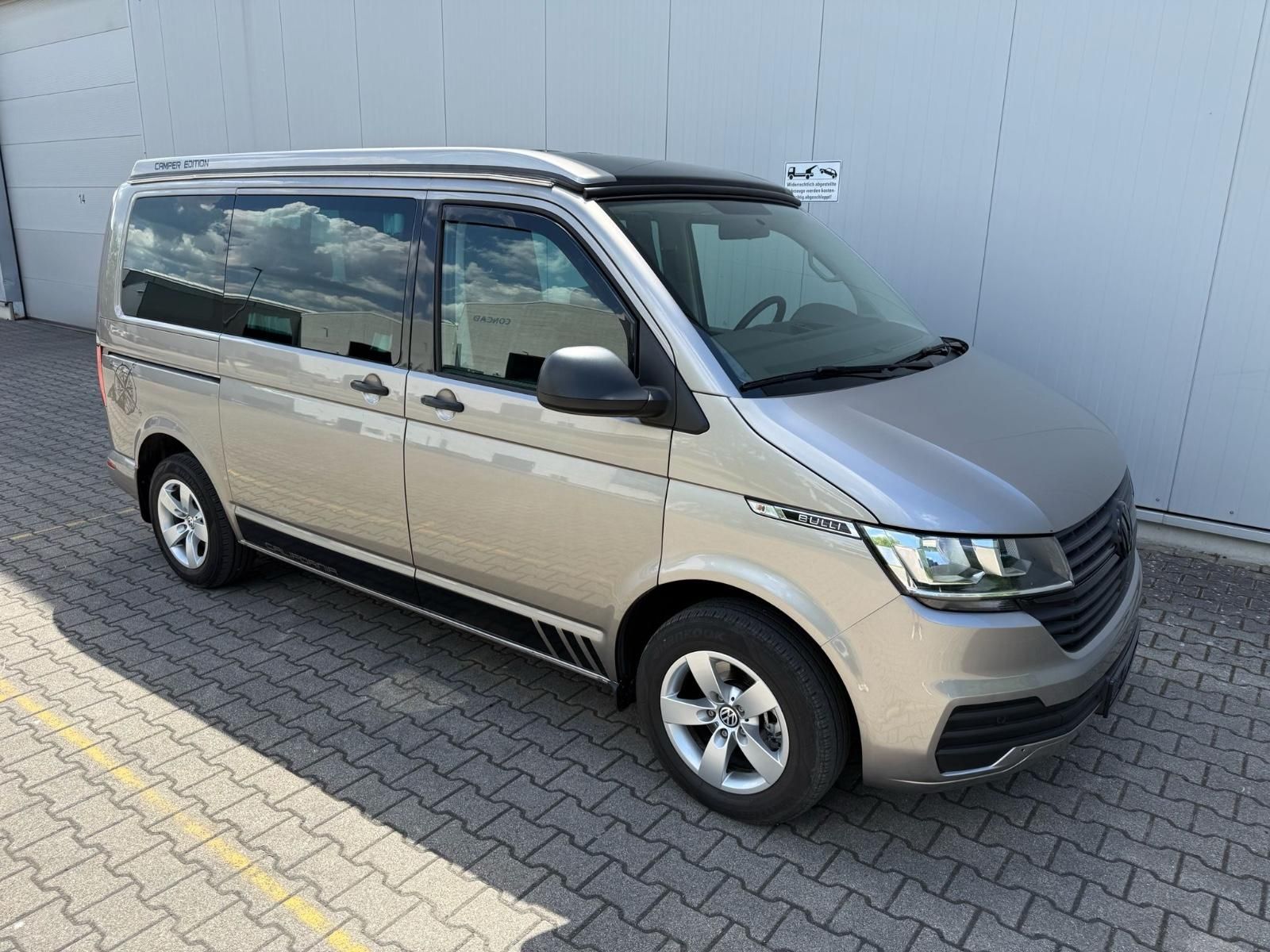 Volkswagen T6 Automat přestavba Kalifornie Kuchyň Izolovaná