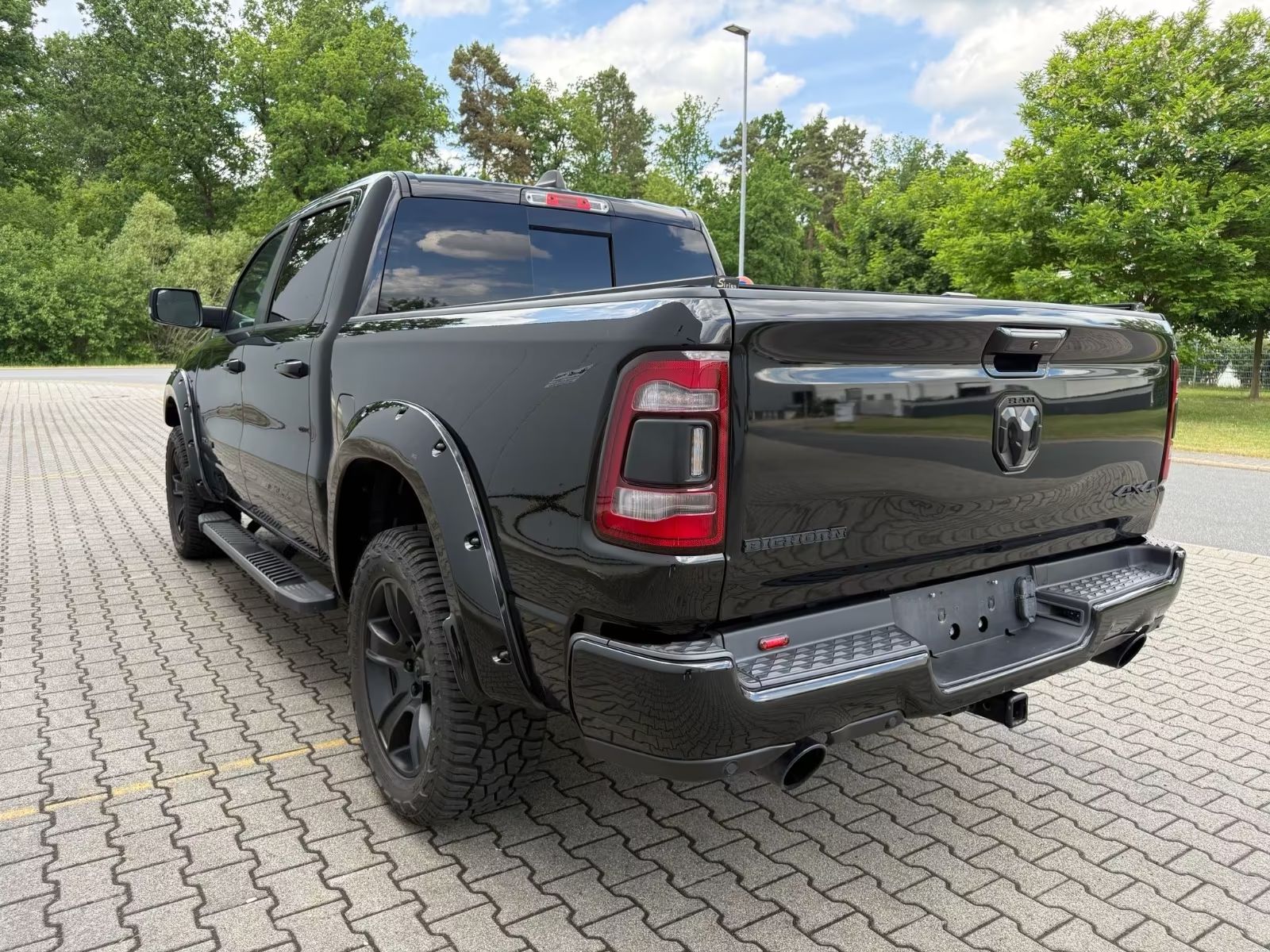 Dodge RAM 5,7 LEDER CREWCAB 4×4 LPG BIG HORN