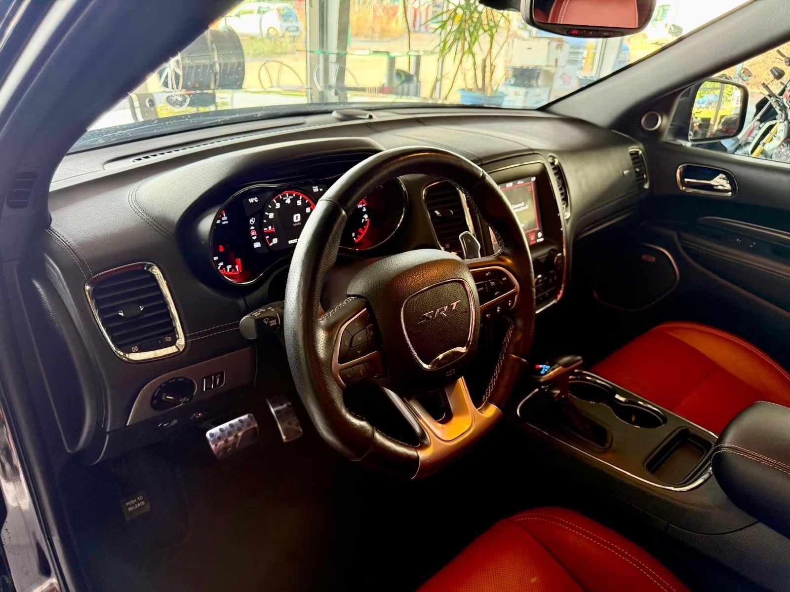 Dodge Durango 6.4 SRT 6místný LPG 4×4 ACC