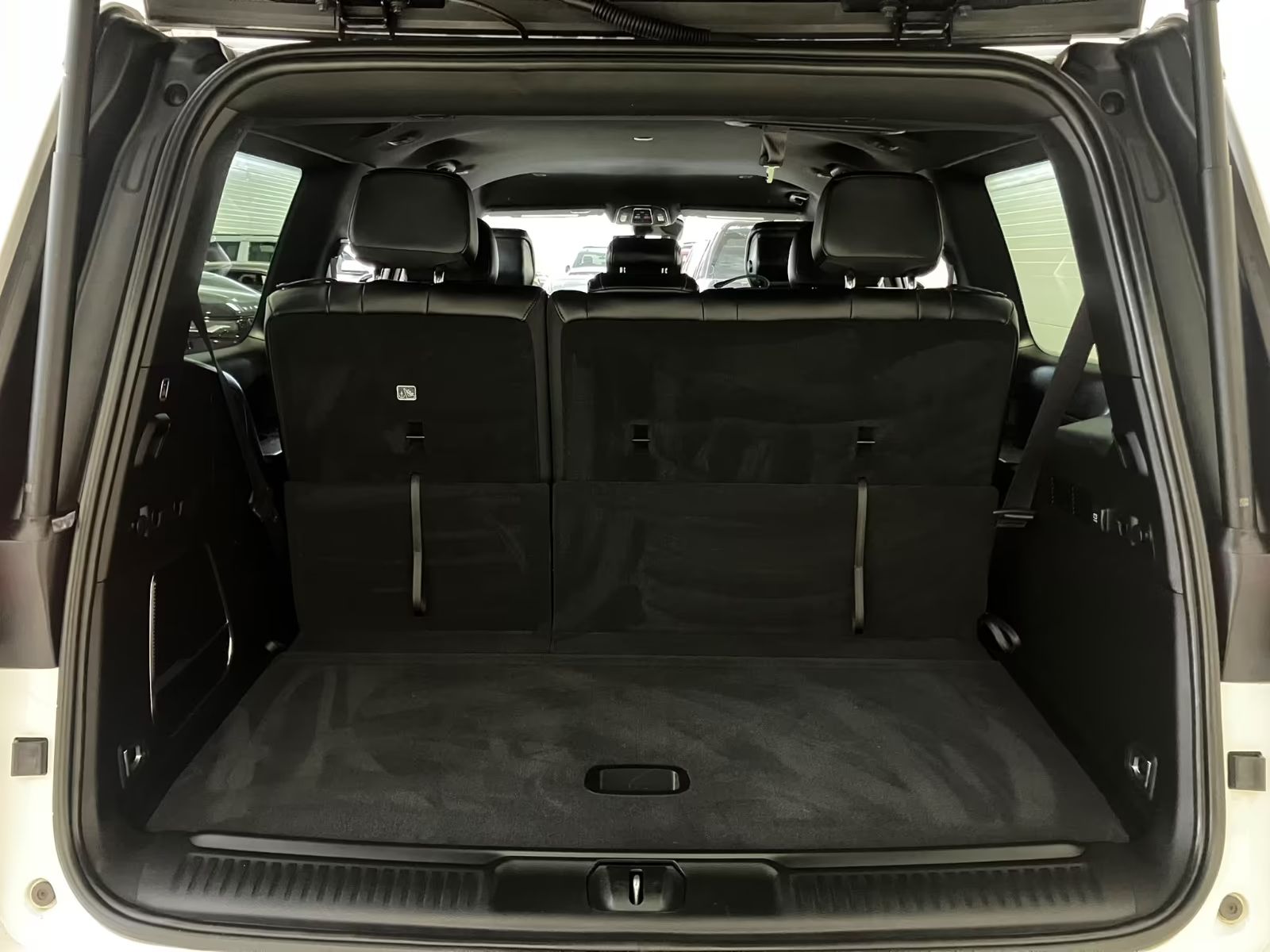 Jeep Wagoneer Řada 2 5,7 8 míst ACC 360 Kamera LED LPG