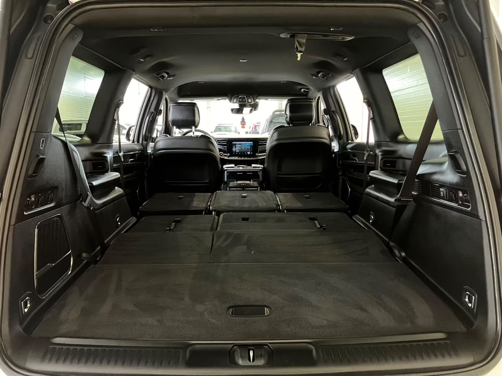 Jeep Wagoneer Řada 2 5,7 8 míst ACC 360 Kamera LED LPG