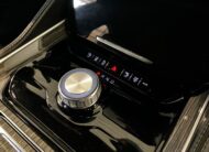 Jeep Wagoneer Řada 2 5,7 8 míst ACC 360 Kamera LED LPG
