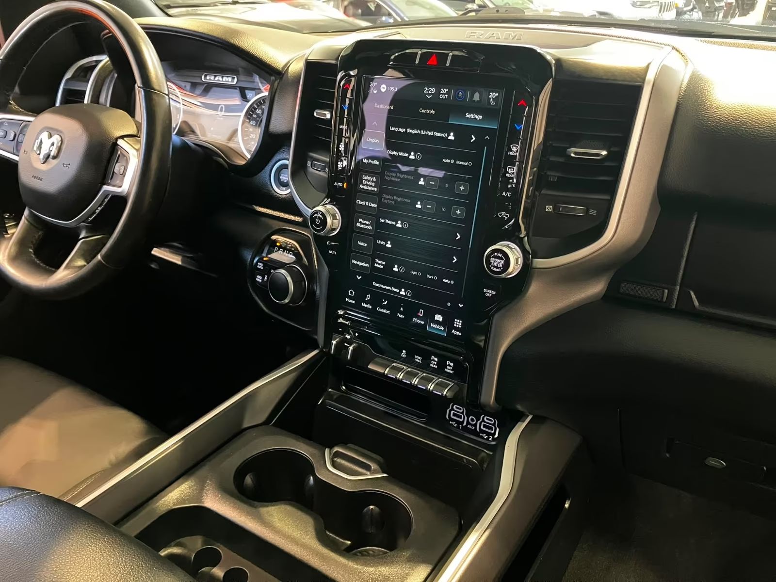 Dodge RAM 5,7 Kůže CREWCAB 4×4  LPG odpočet DPH