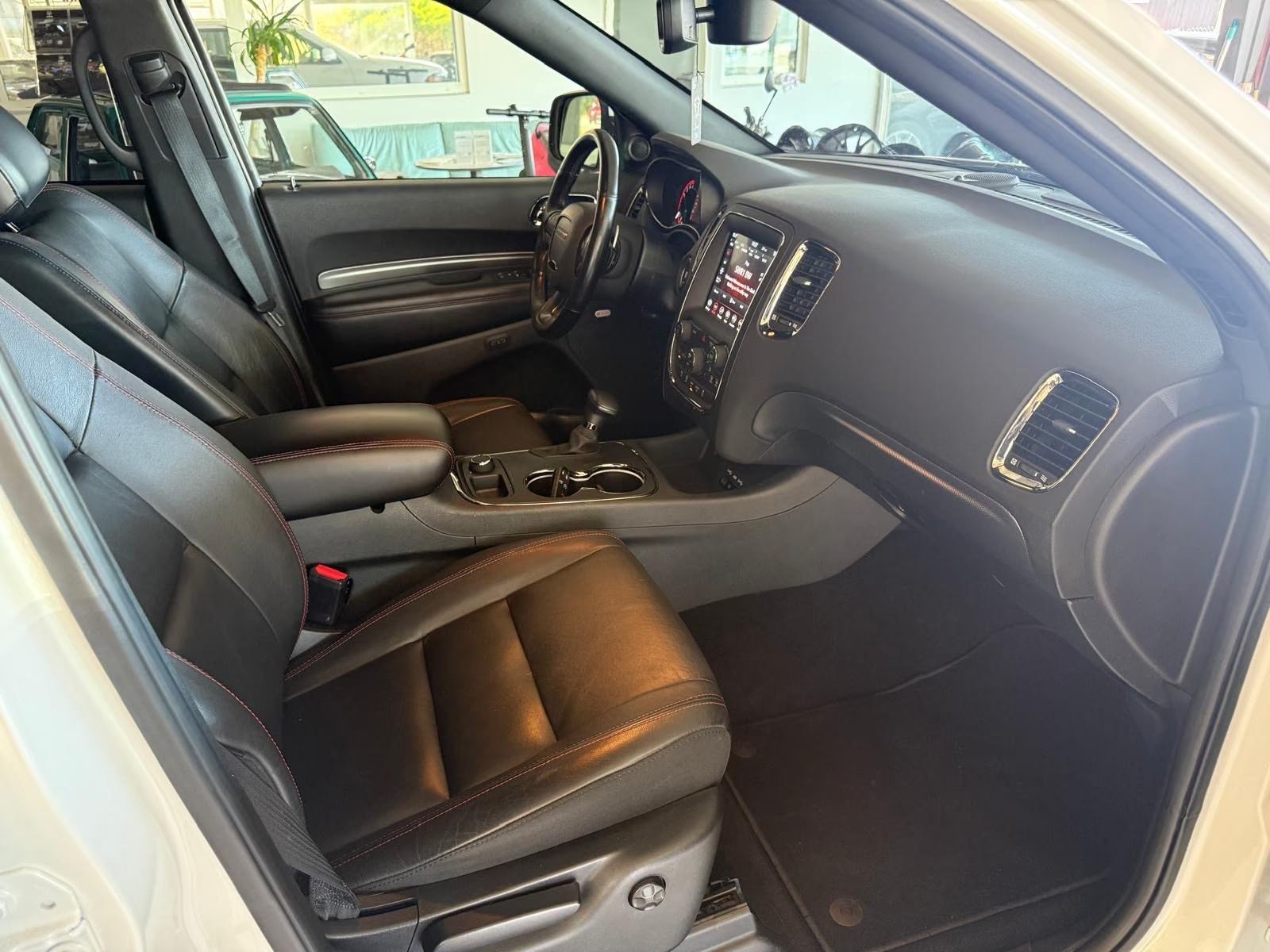 Dodge Durango 5,7 R/T 7 míst k sezení LPG