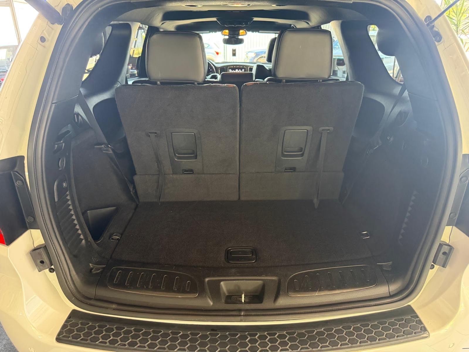 Dodge Durango 5,7 R/T 7 míst k sezení LPG