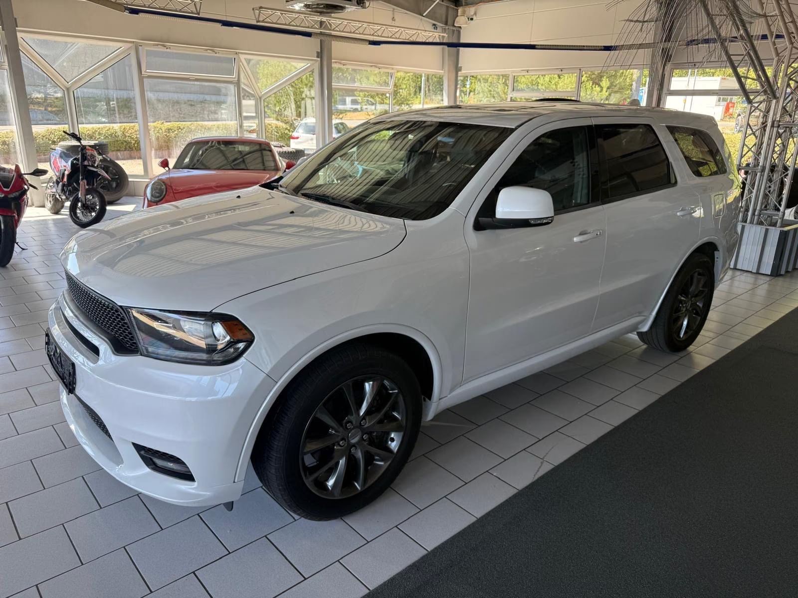 Dodge Durango 5,7 R/T 7 míst k sezení LPG