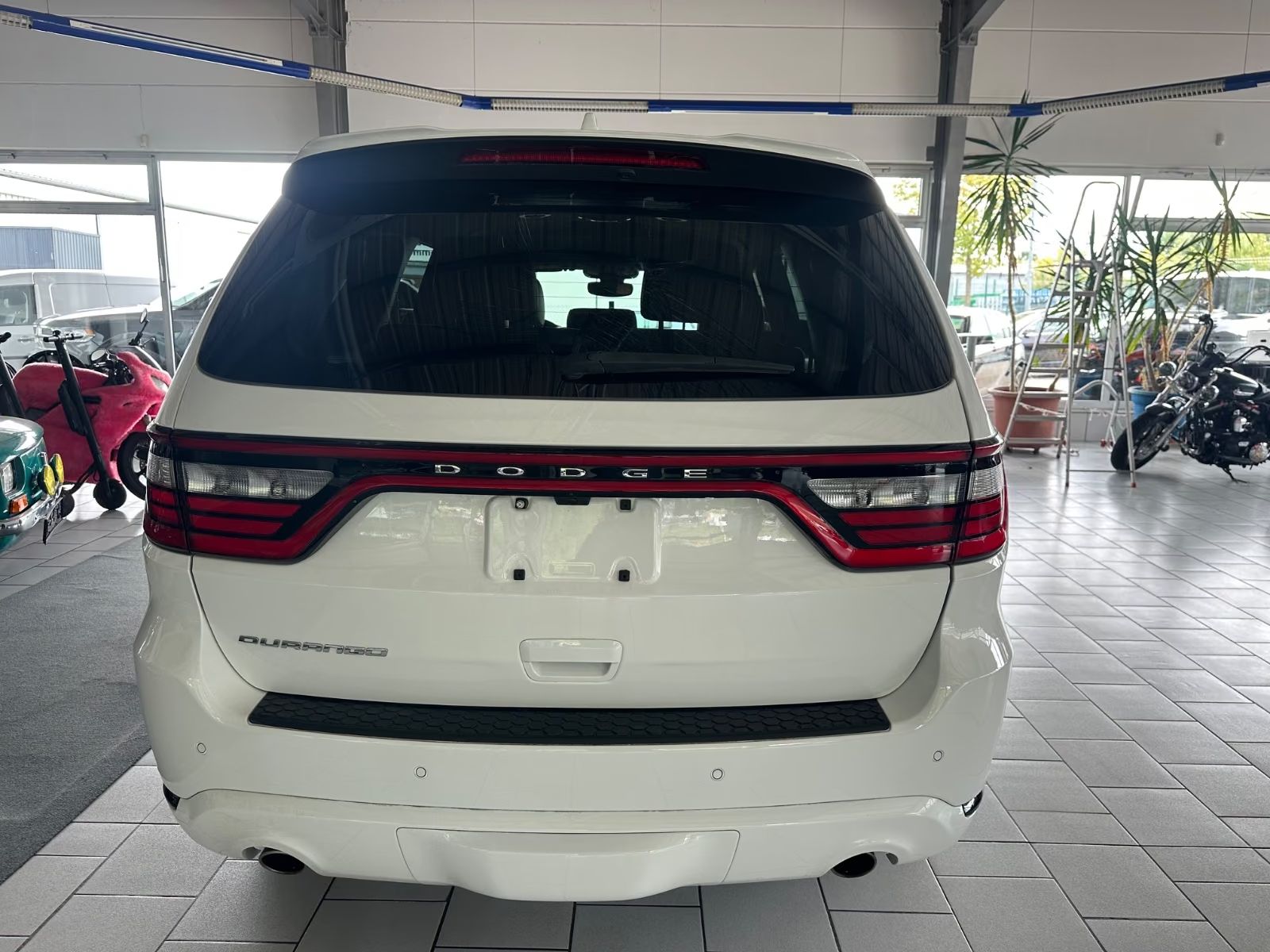 Dodge Durango 5,7 R/T 7 míst k sezení LPG