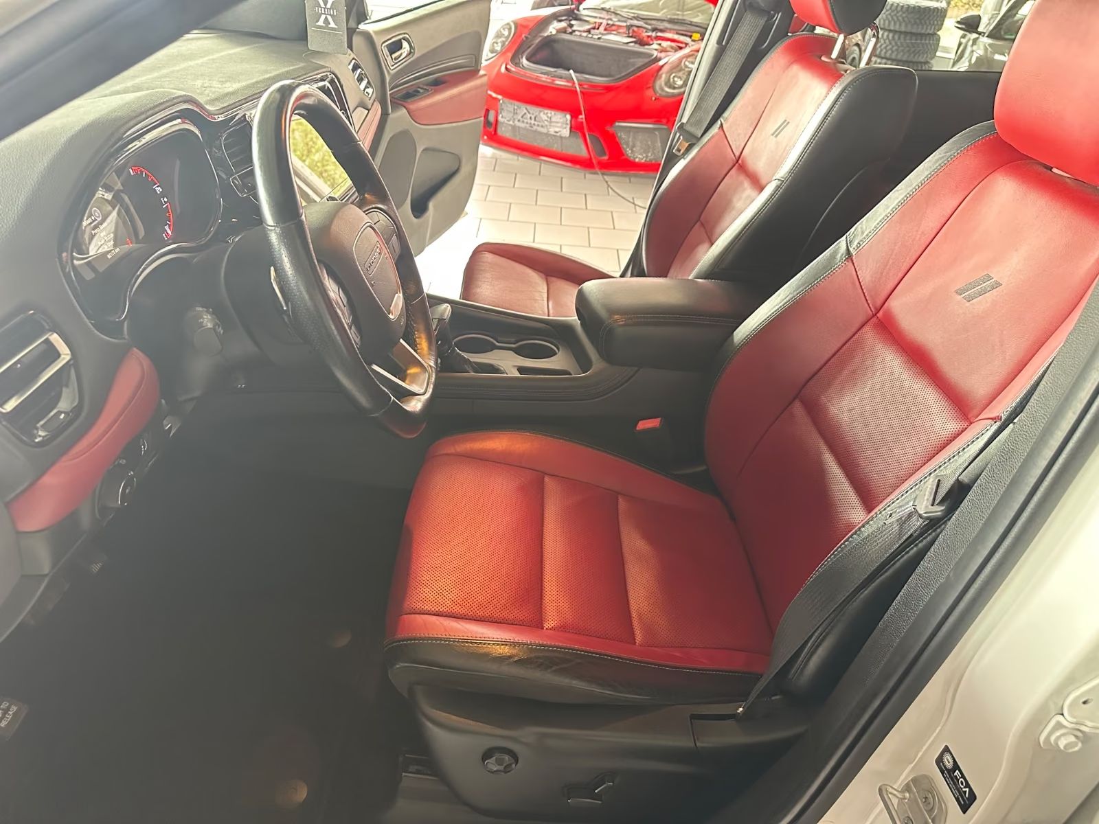Dodge Durango 5,7 R/T 7 míst k sezení LPG