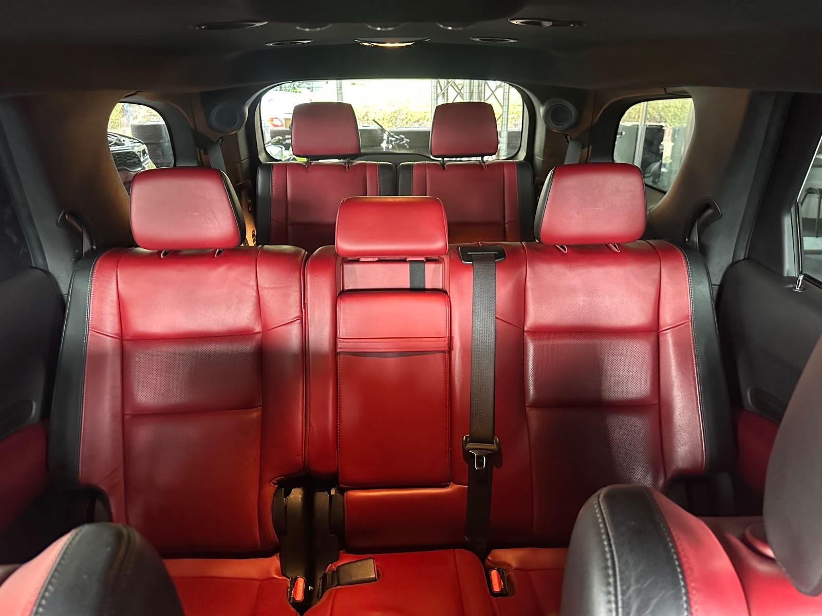 Dodge Durango 5,7 R/T 7 míst k sezení LPG