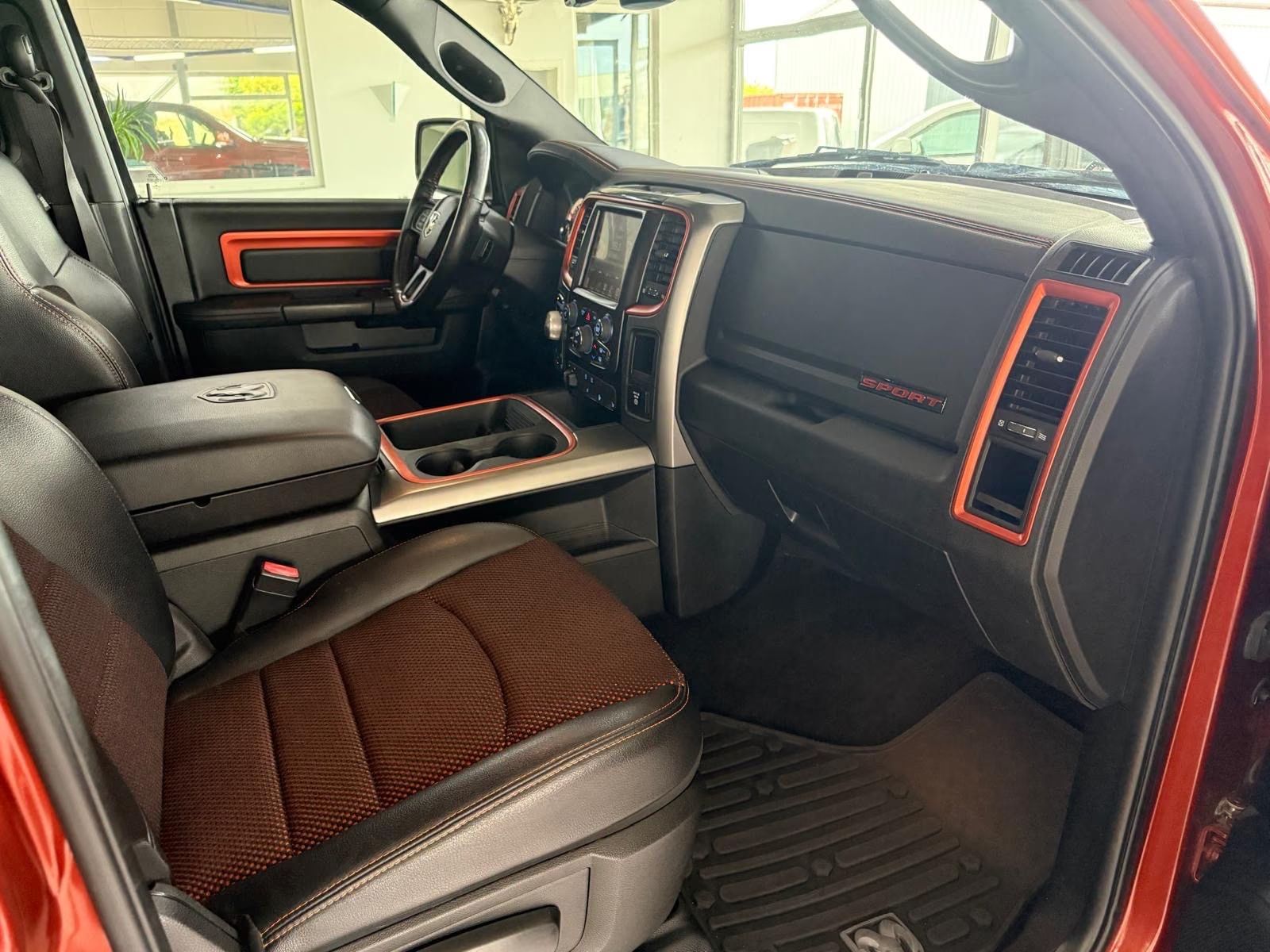 Dodge RAM 5.7 SPORT CREWCAB 4×4 LPG gen 4