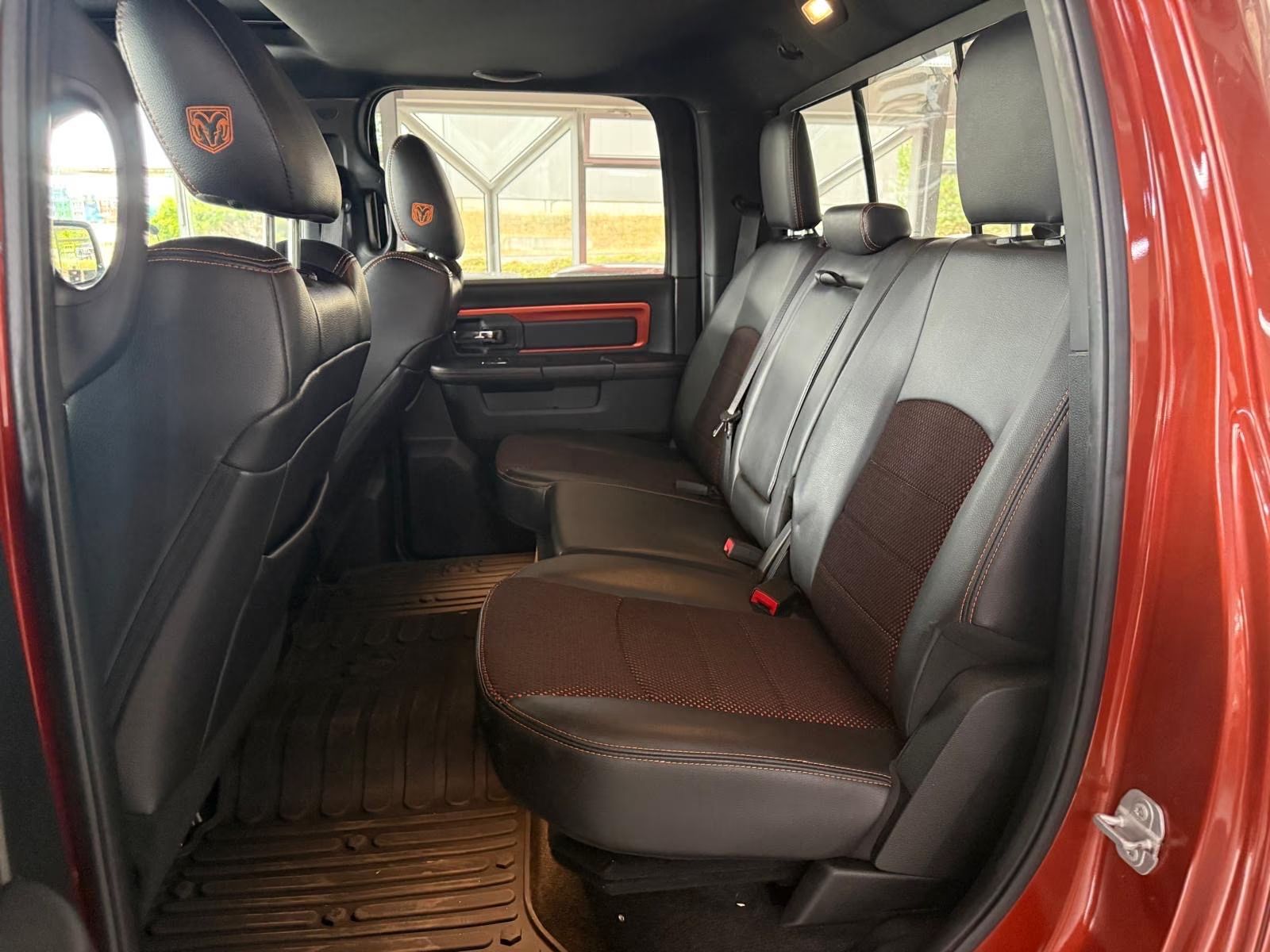 Dodge RAM 5.7 SPORT CREWCAB 4×4 LPG gen 4